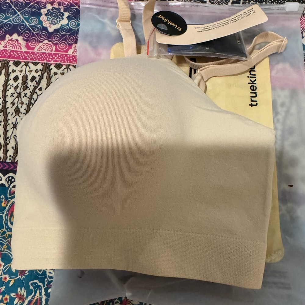Truekind Wireless Bras for Women No Underwire - Wirefree Bralettes for Women - Picture 12 of 13